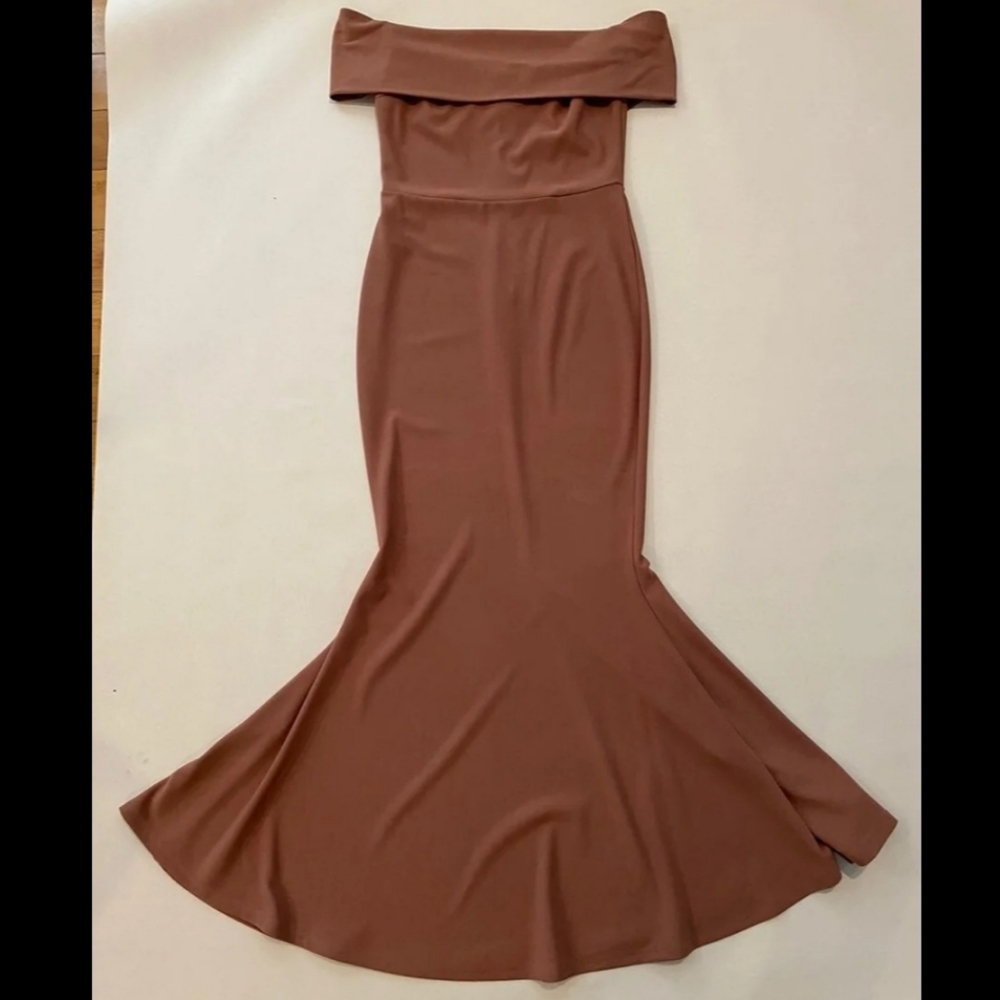 Dress/gown